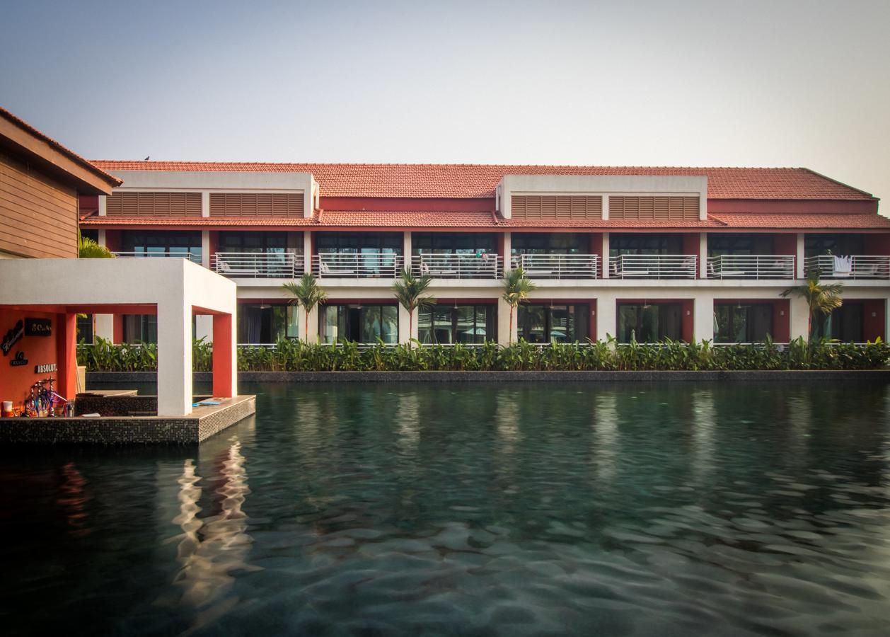 Planet Hollywood Beach Resort Goa Utorda Exterior photo
