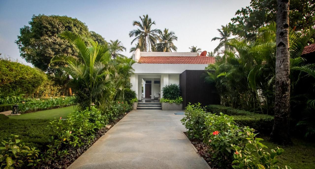 Planet Hollywood Beach Resort Goa Utorda Exterior photo