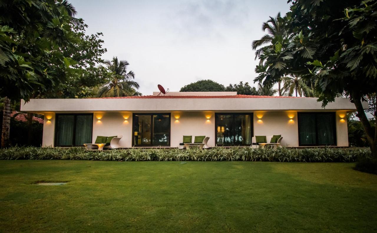 Planet Hollywood Beach Resort Goa Utorda Exterior photo